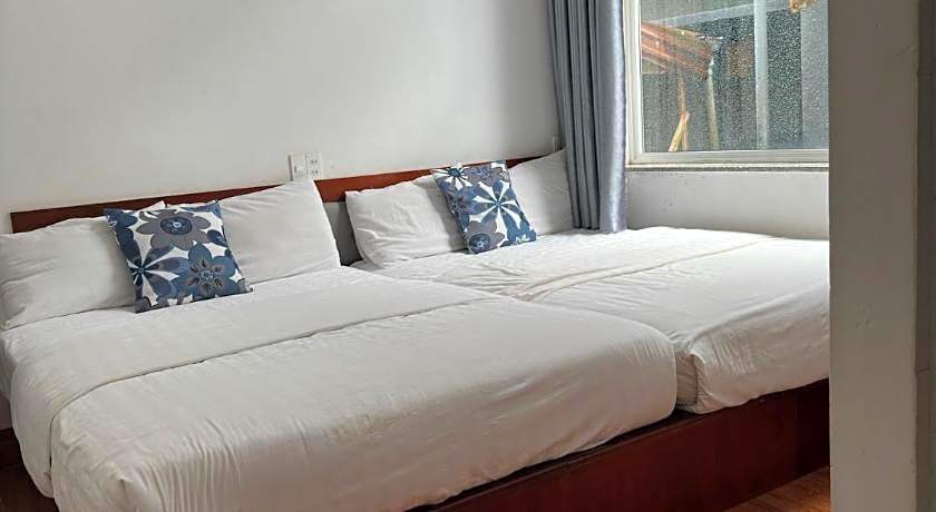 Ruby Rose House – Dalat, KS