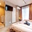Designed apart ment Yamanote Line Shin-Okubo Sta 3 min walk