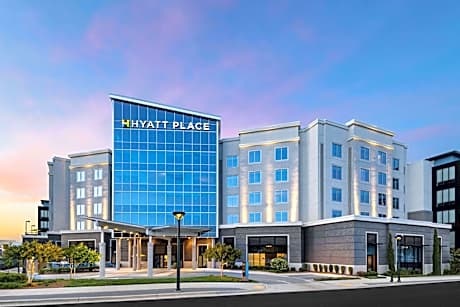 Hyatt Place Greensboro / Downtown
