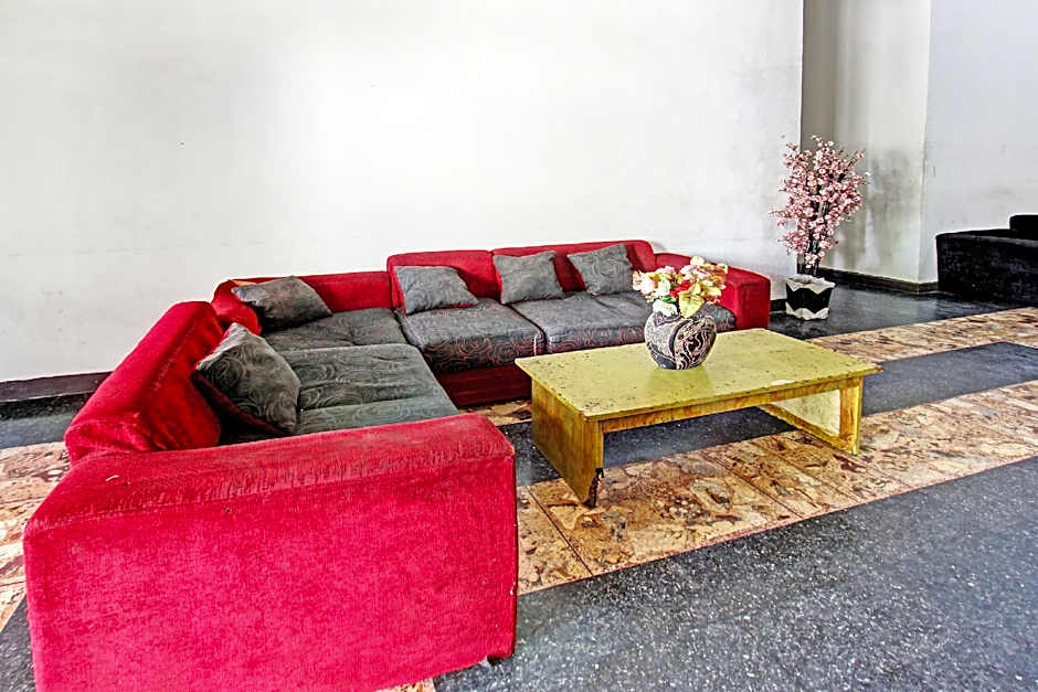 Hotel O Motel Langko