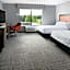 Hampton Inn By Hilton & Suites West Bend