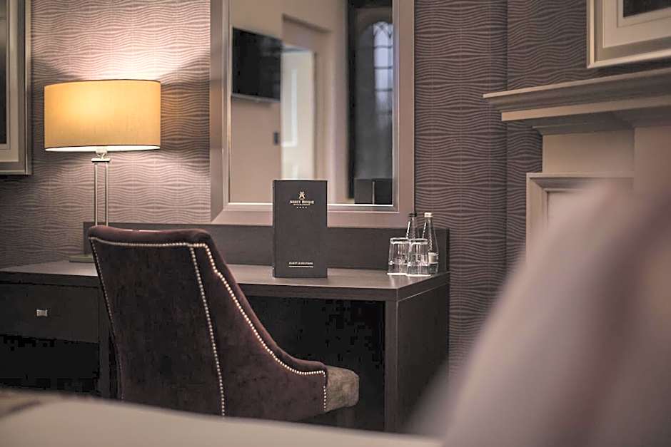 Abbey House Hotel