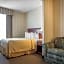 Quality Hotel & Suites Woodstock