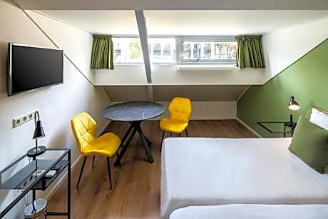Double or Twin Room with View