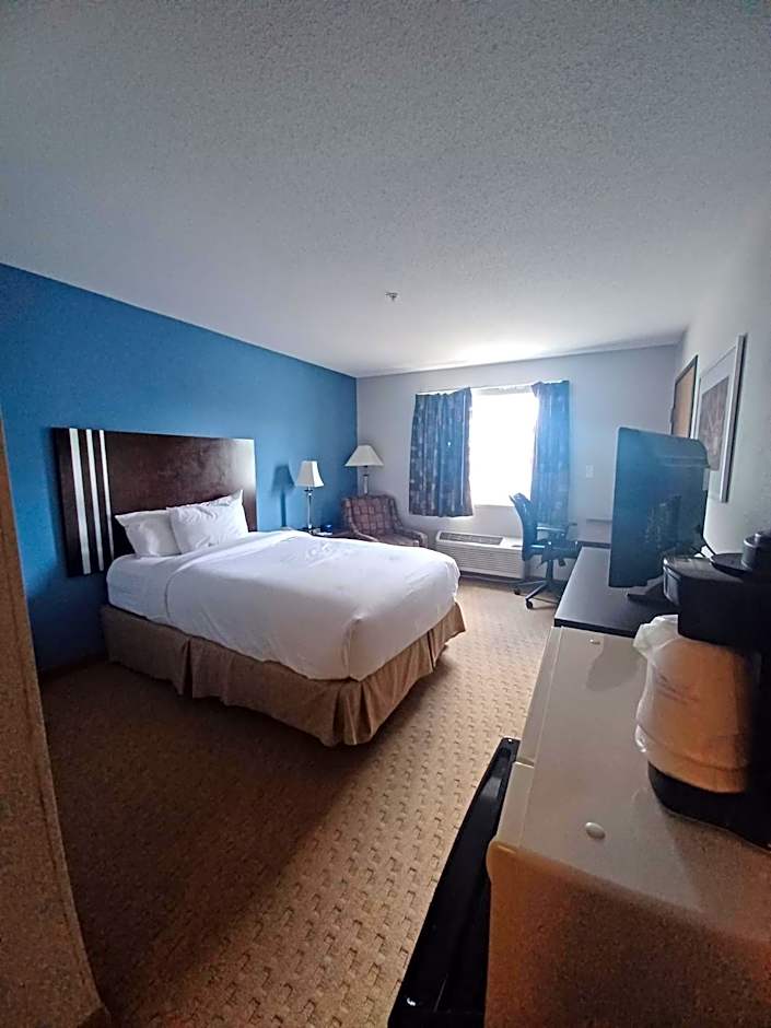 Baymont by Wyndham Freeport