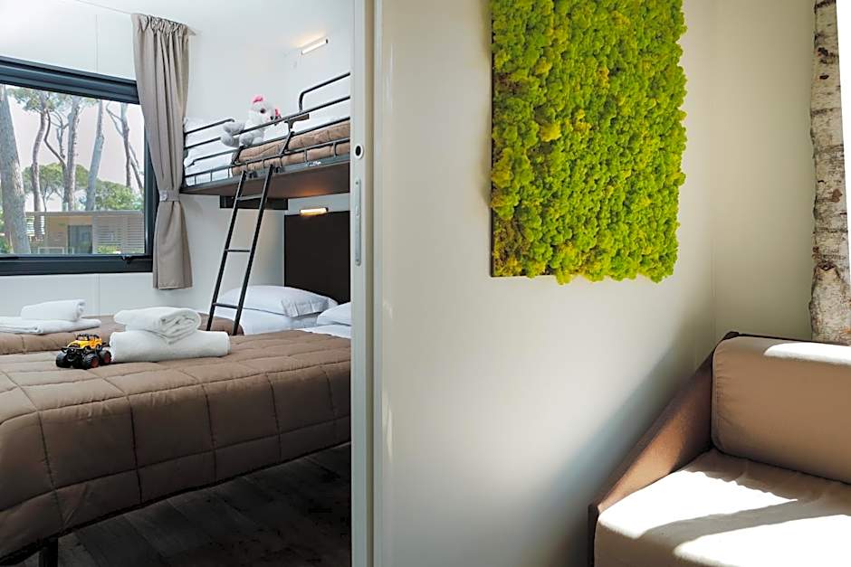 hu Park Albatros village