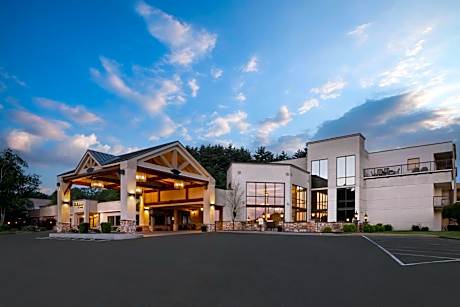 Holiday Inn Resort Lake George - Adirondack Area By IHG