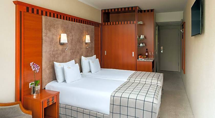 Silvanus Wellness and Conference Hotel