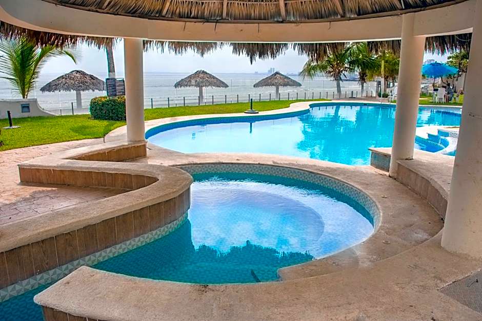 Playa Caracol Hotel & Spa