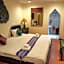 Ayutthaya Garden River Home