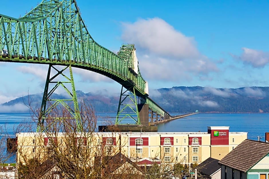Holiday Inn Express Hotel & Suites Astoria, an IHG Hotel