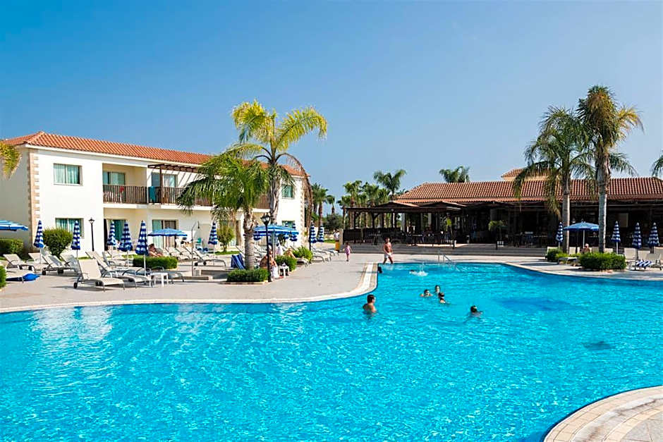 Tsokkos Paradise Holiday Village