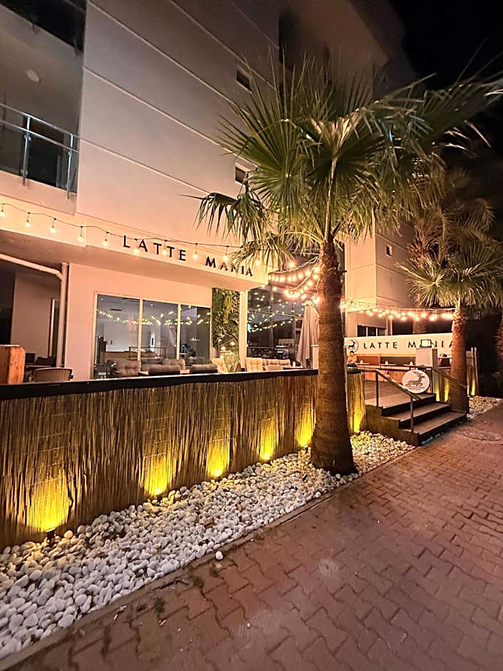La Brisa Hotel