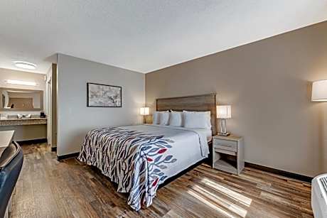 Deluxe King Room Non-Smoking