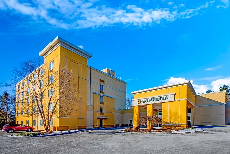 La Quinta Inn & Suites by Wyndham Danbury