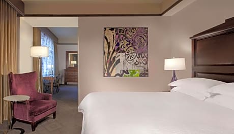 Signature King Room