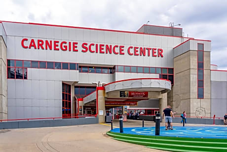 Staybridge Suites Pittsburgh Airport by IHG