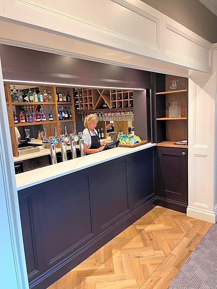 Loftsome Bridge Hotel