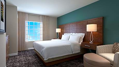 1 Bedroom Suite Communications Accessible