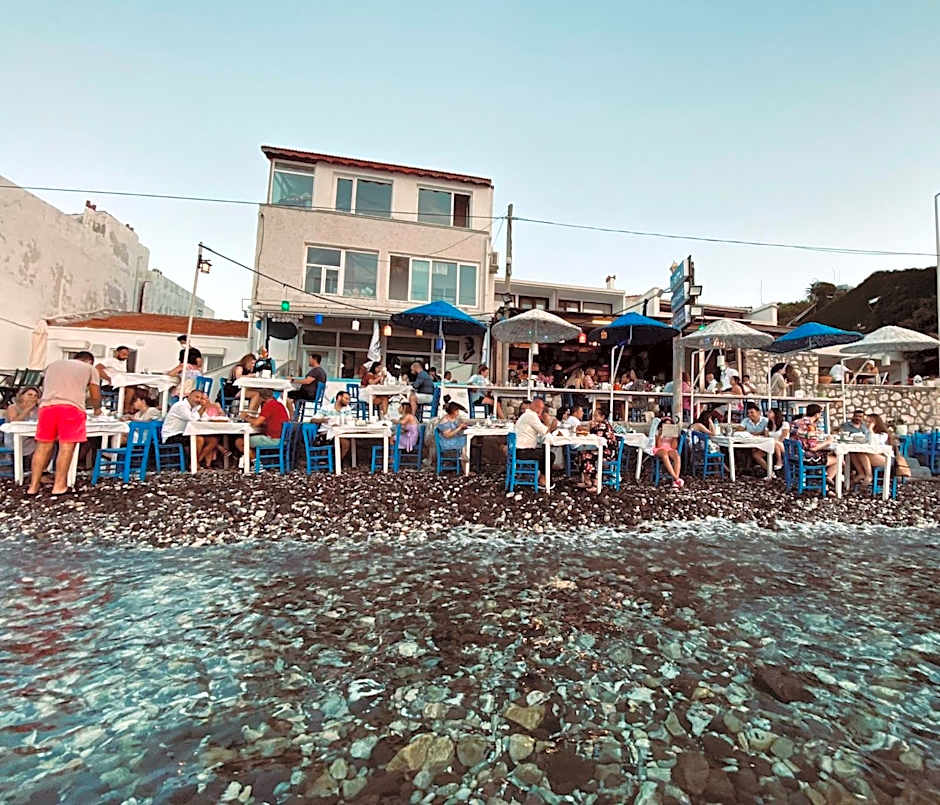 Giritli Rum Meyhanesi & Butik Otel