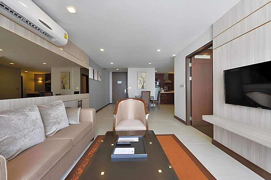 Grand Asoke Suites Boutique Residence