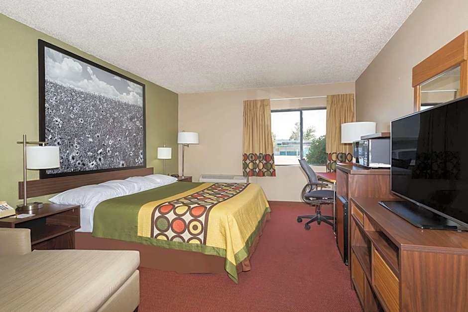 Super 8 by Wyndham Sterling CO