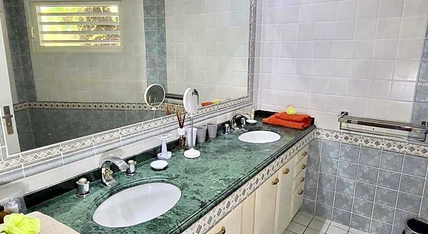 Residence Adam and Eve