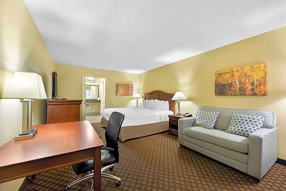  Best Western Coach House