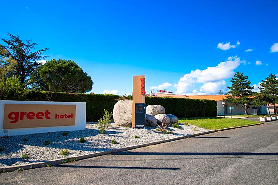 greet Hotel Castres Saix