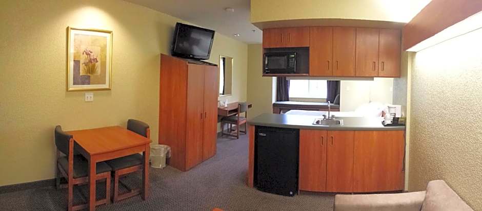 Microtel Inn & Suites By Wyndham Beckley East