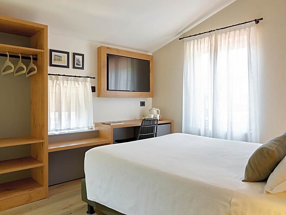 Hotel America