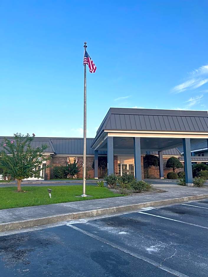 Days Inn by Wyndham Hinesville Near Fort Stewart