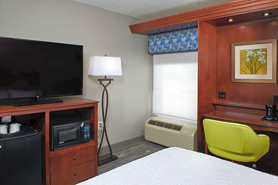 Hampton Inn By Hilton Atlanta-Cumberland Mall-Cobb Galleria Area