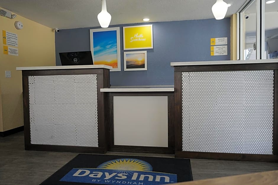 Days Inn by Wyndham Apopka/Orlando