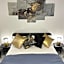 FELLINI SUITES Lungomare near the sea