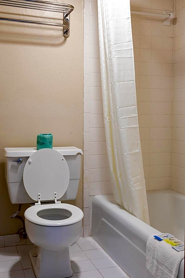Country Hearth Inn & Suites Marietta