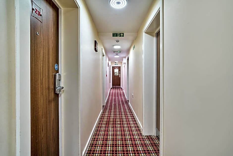 Lucky 8 Hotel