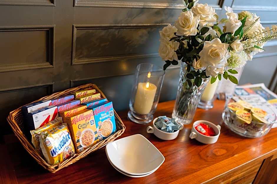 The Dutch Mill Hotel