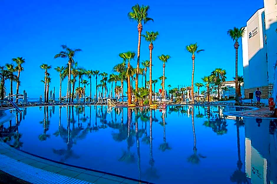 Marlita Beach Hotel Apartments