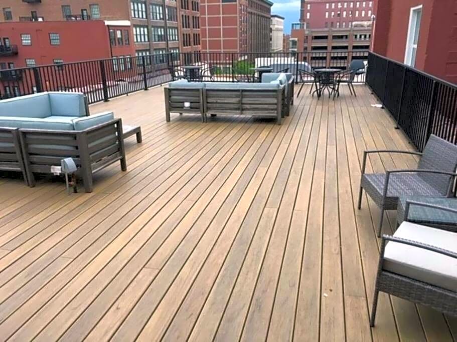 #2BR-1BA Loft Downtown KC in Historic Building