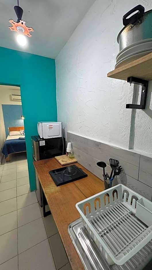 Suites Brisa Marina - atrás de Playa Regatas y el Malecón, 6 calles del Acuario