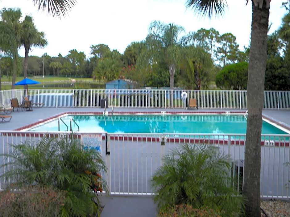 Days Inn by Wyndham Daytona Beach Speedway