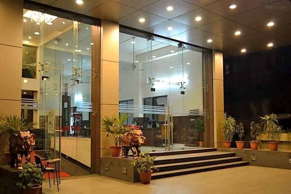 Hotel Adi – Nagpur, OH
