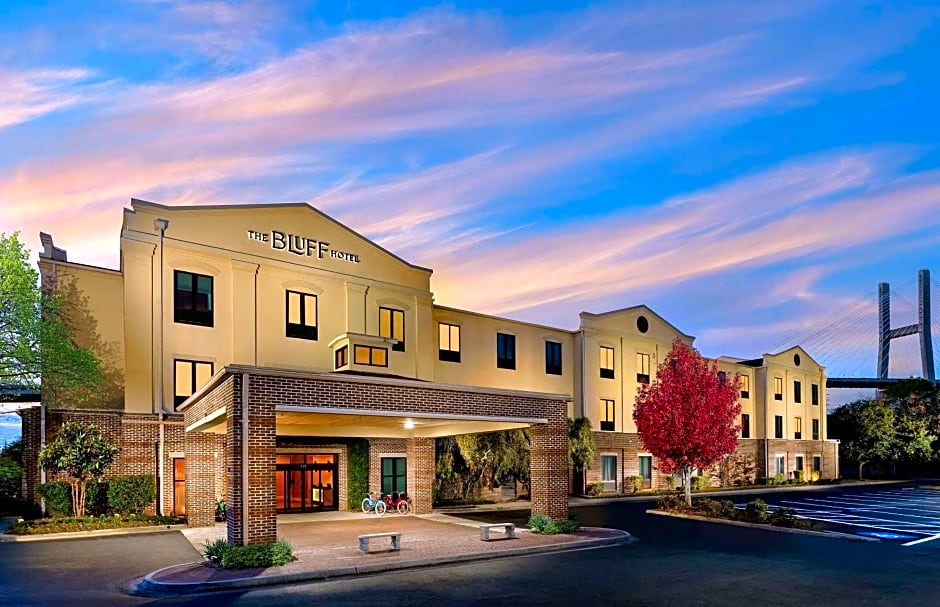The Bluff Hotel Savannah, Tapestry Collection by Hilton