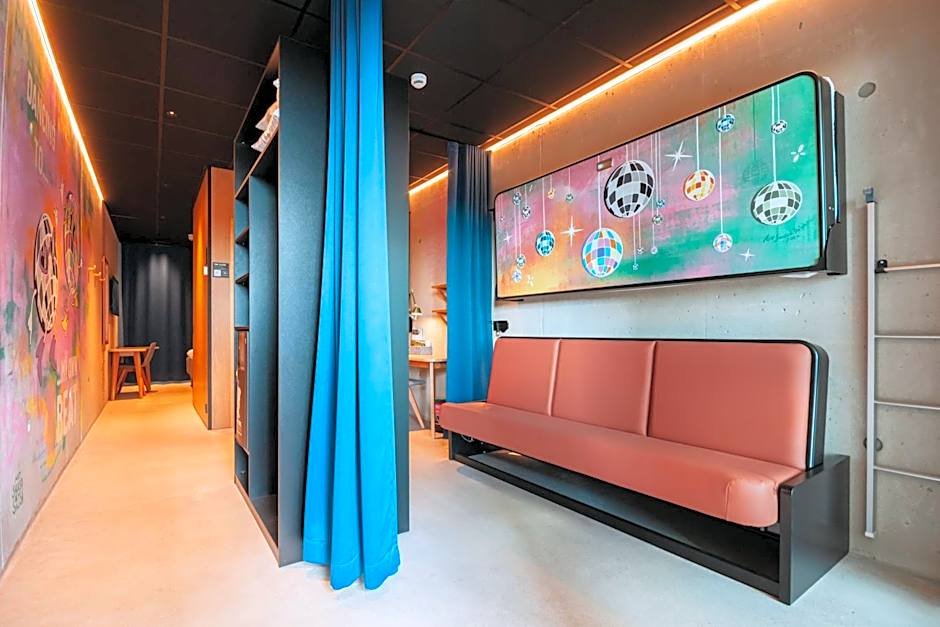Time Hotel, Time To Stay art & boutique