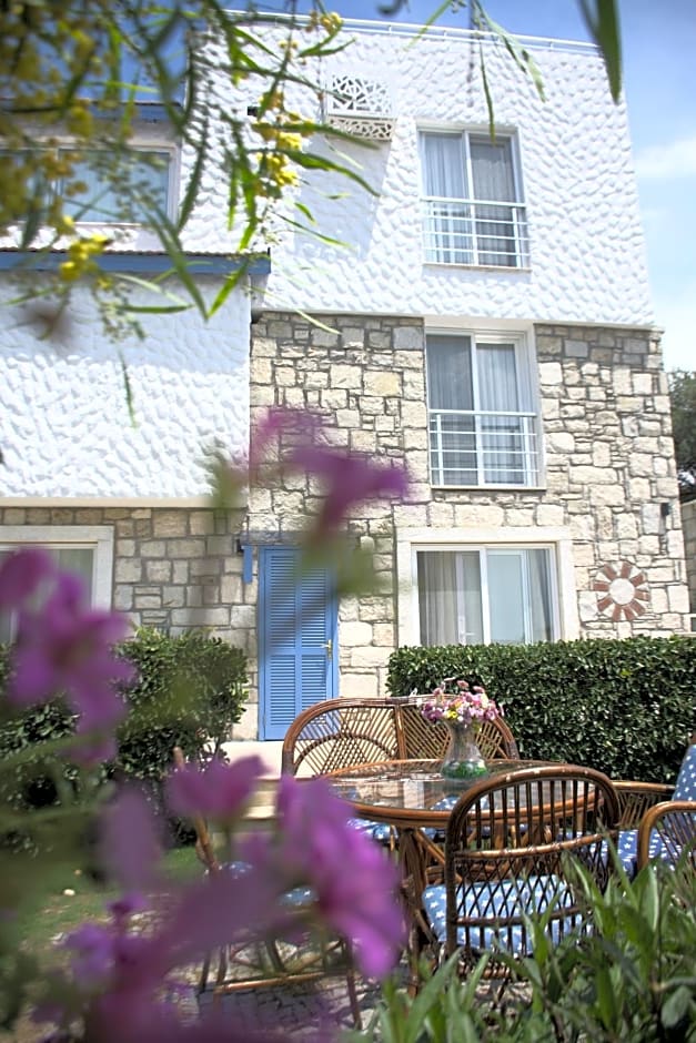 Tepe Hotel