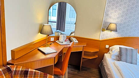Twin Room with Balcony