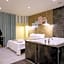 Hotel H2