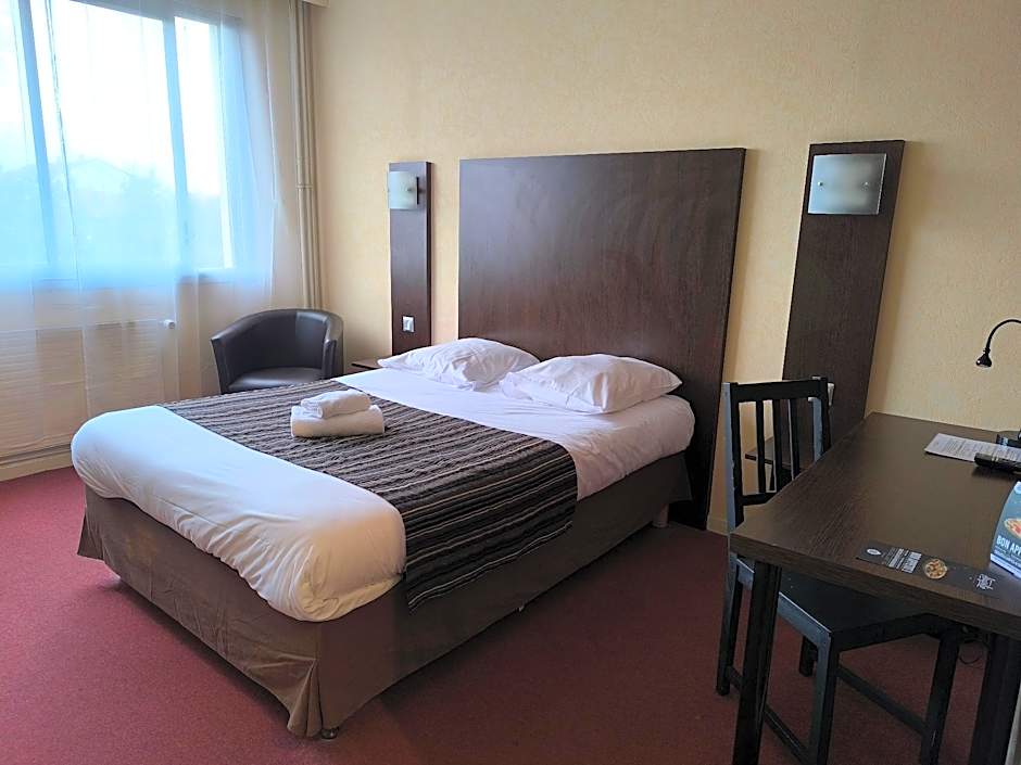 Adonis Lyon Est Hôtel Artys