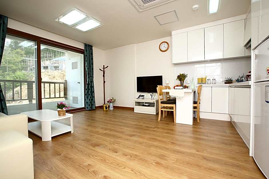 Meta Pension, DamYang